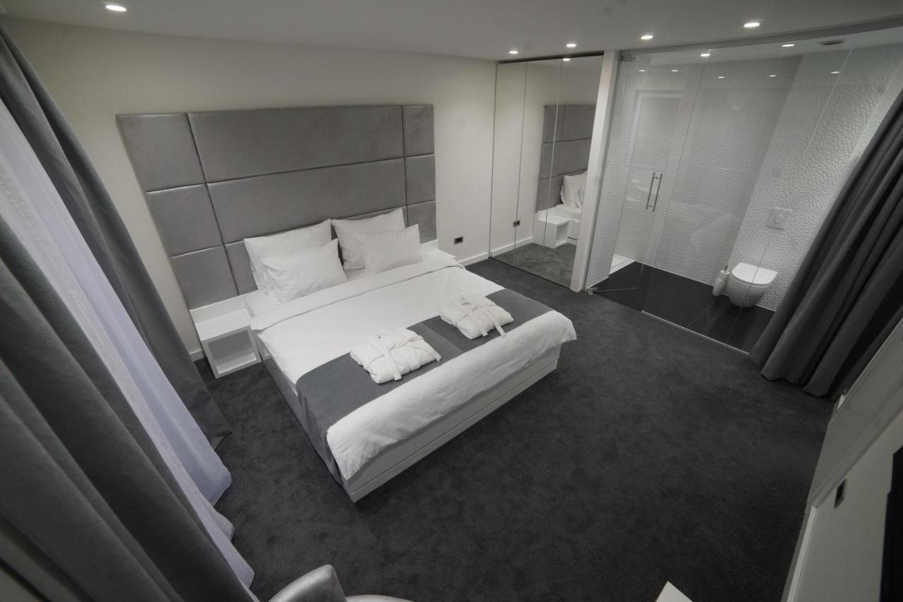 Forty Two Block A Hotel Zagreb Exterior foto