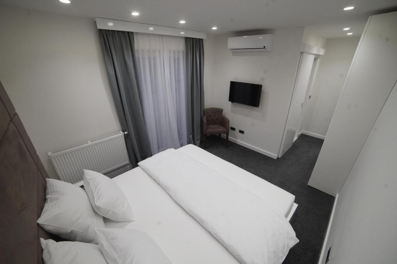Forty Two Block A Hotel Zagreb Exterior foto